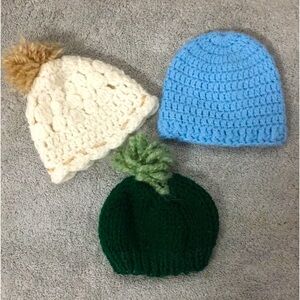 25 for 25$ Handcrafted Crochet Newborn Baby Beanie bundle of 4